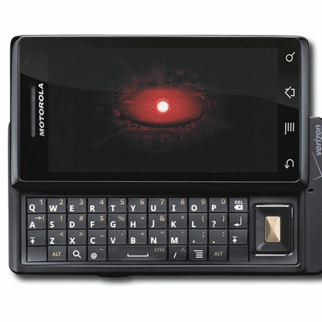 motorola-droid-first-phone-with-google-maps-9797017