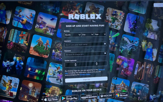 Play Roblox in Your Browser Now Unblocked With Roblox Now.gg