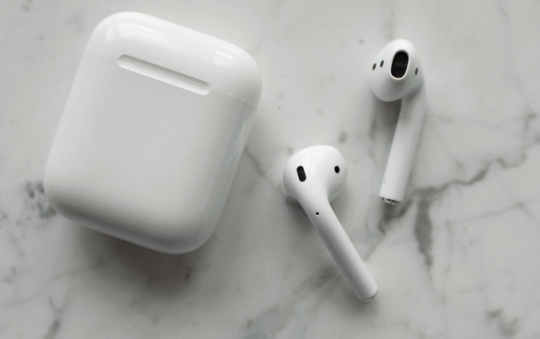 How To Factory Reset AirPods – In Just A Few Steps